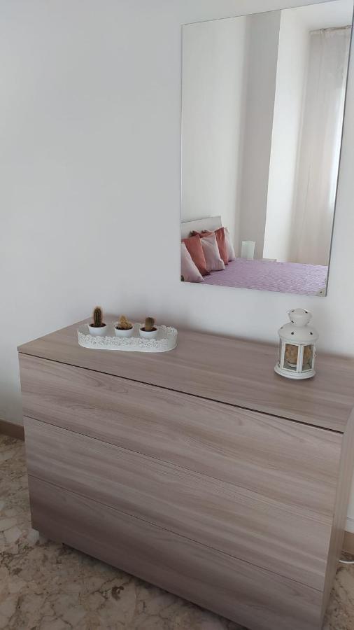 Malias Apartment Bari Bagian luar foto