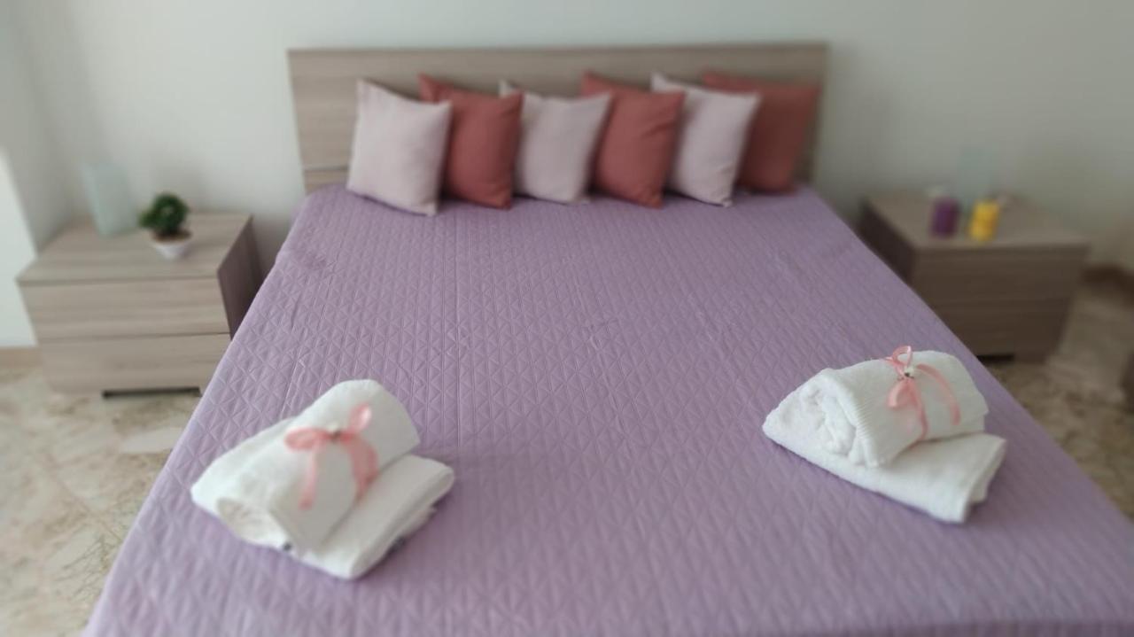 Malias Apartment Bari Bagian luar foto