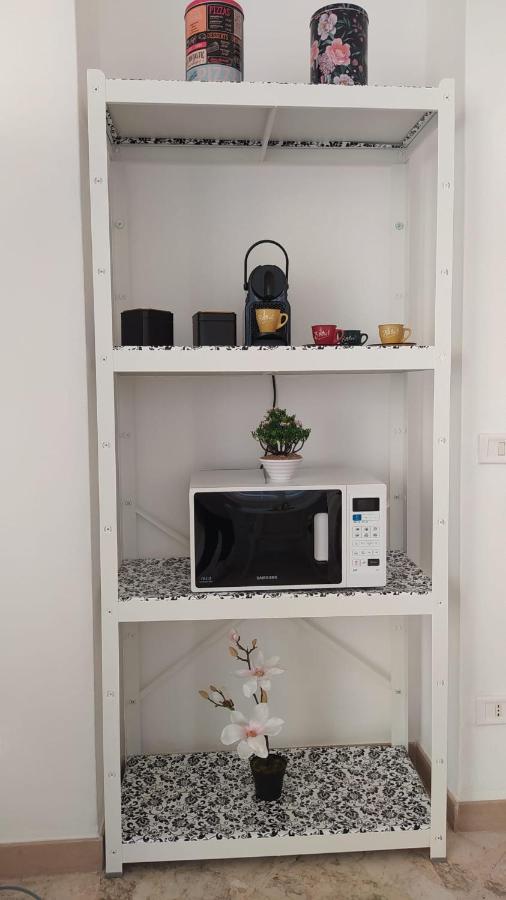 Malias Apartment Bari Bagian luar foto