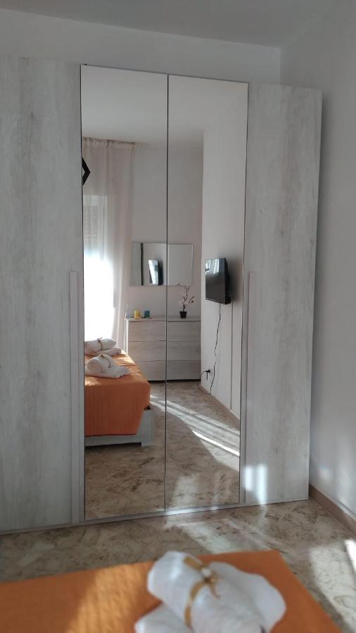 Malias Apartment Bari Bagian luar foto
