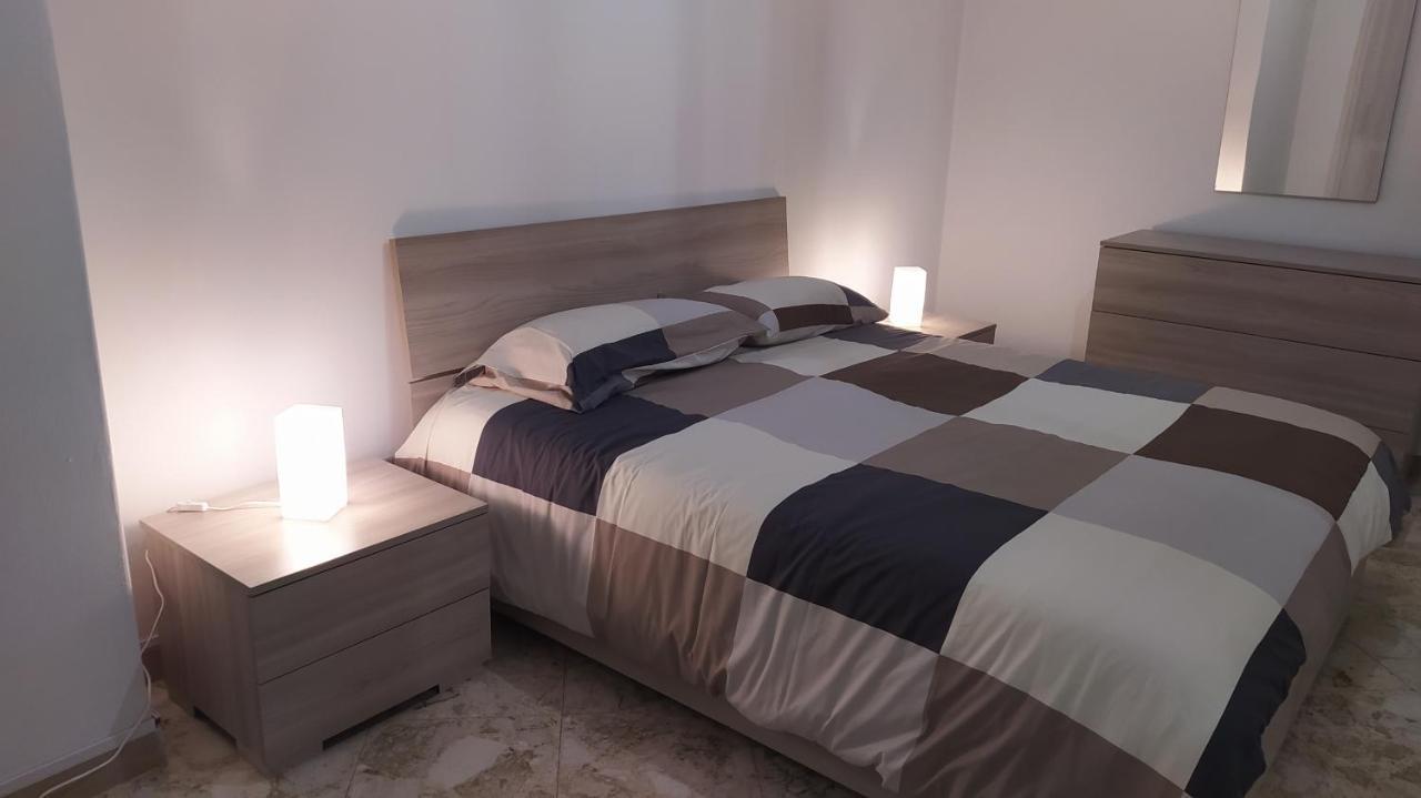 Malias Apartment Bari Bagian luar foto